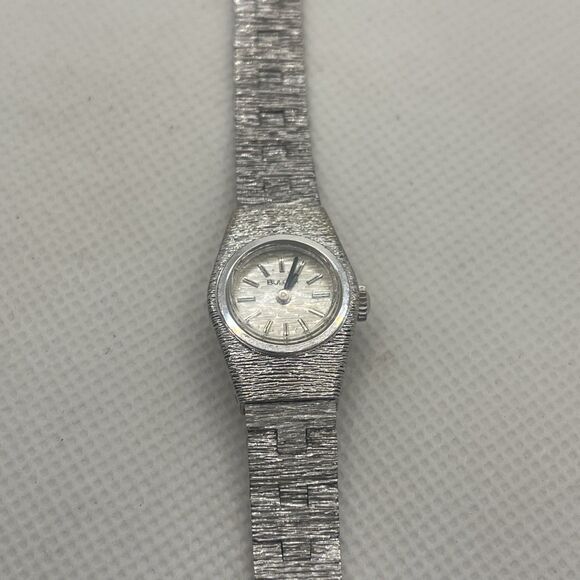 VINTAGE 1970s BULOVA GODDESS OF TIME WIND-UP WATCH BRACELET #3676 Works - Picture 1 of 11